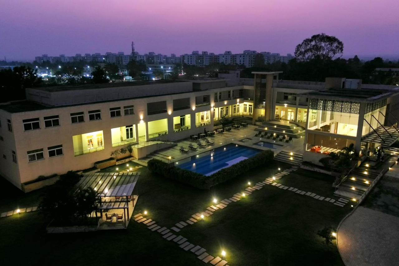 Spree Resort At Century Wintersun Dod Ballāpur Esterno foto